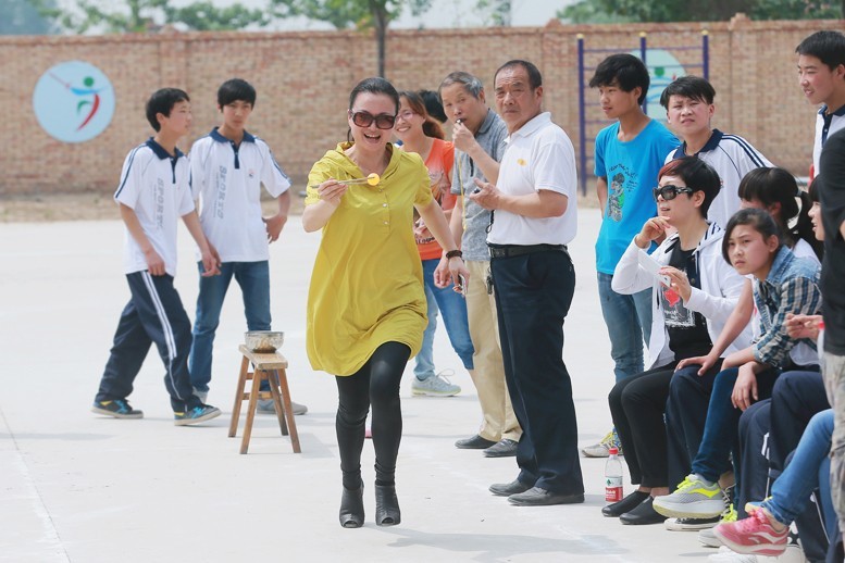 周建芬女士爱心回访图集